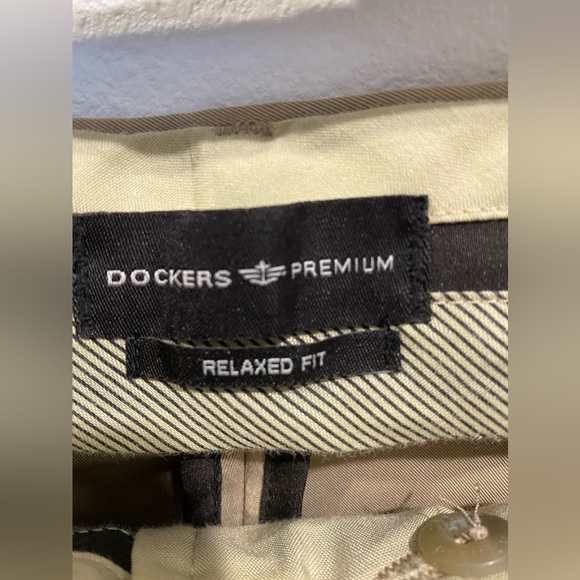 Dockers Khaki‎ Dress Pants - Picture 4 of 4